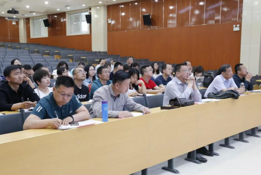 内蒙古教育考察团到历城二中参观交流