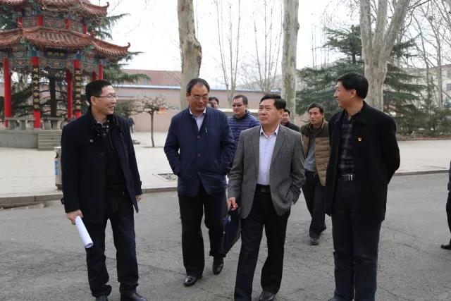 省政府教育督导室到历城二中做2018春季开学专项督导检查